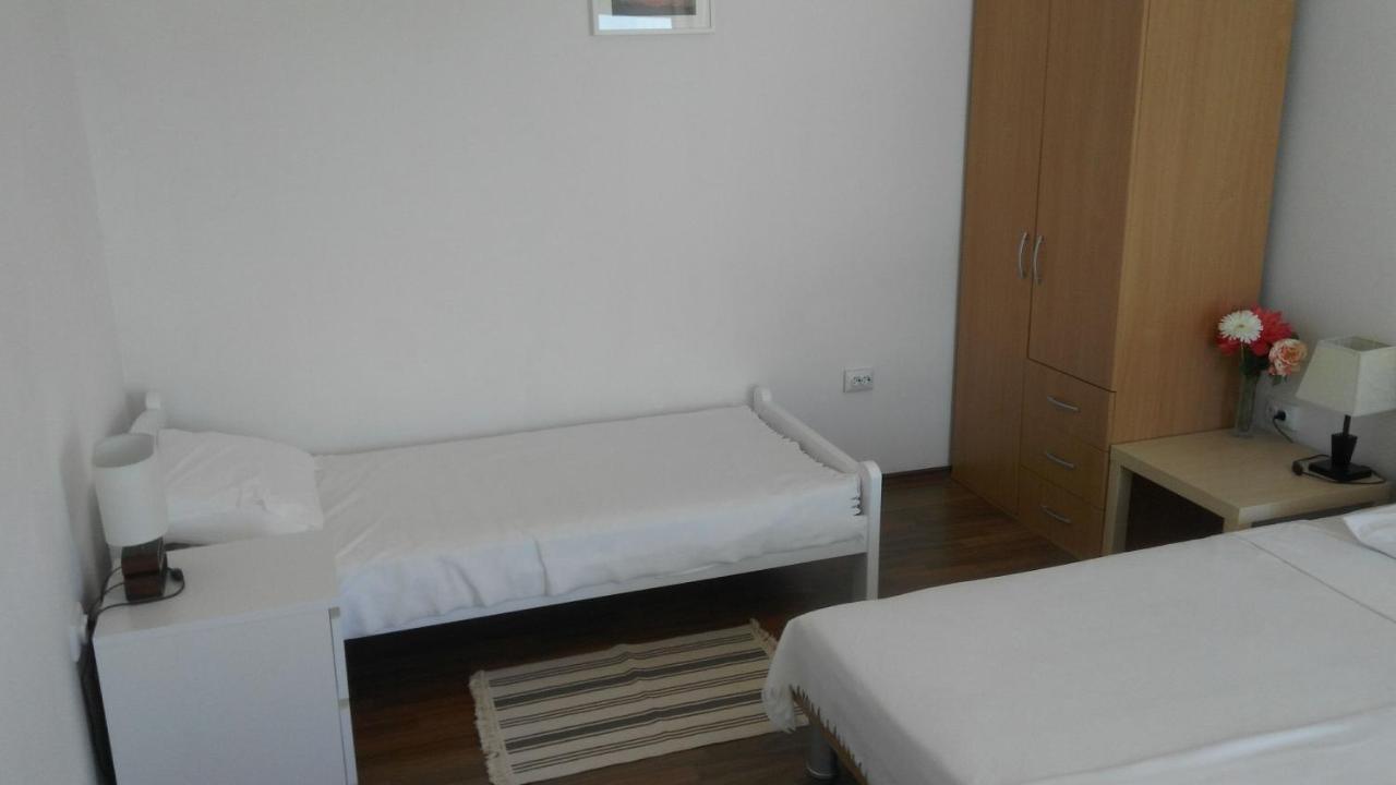Apartmani Lela Selce Exterior foto